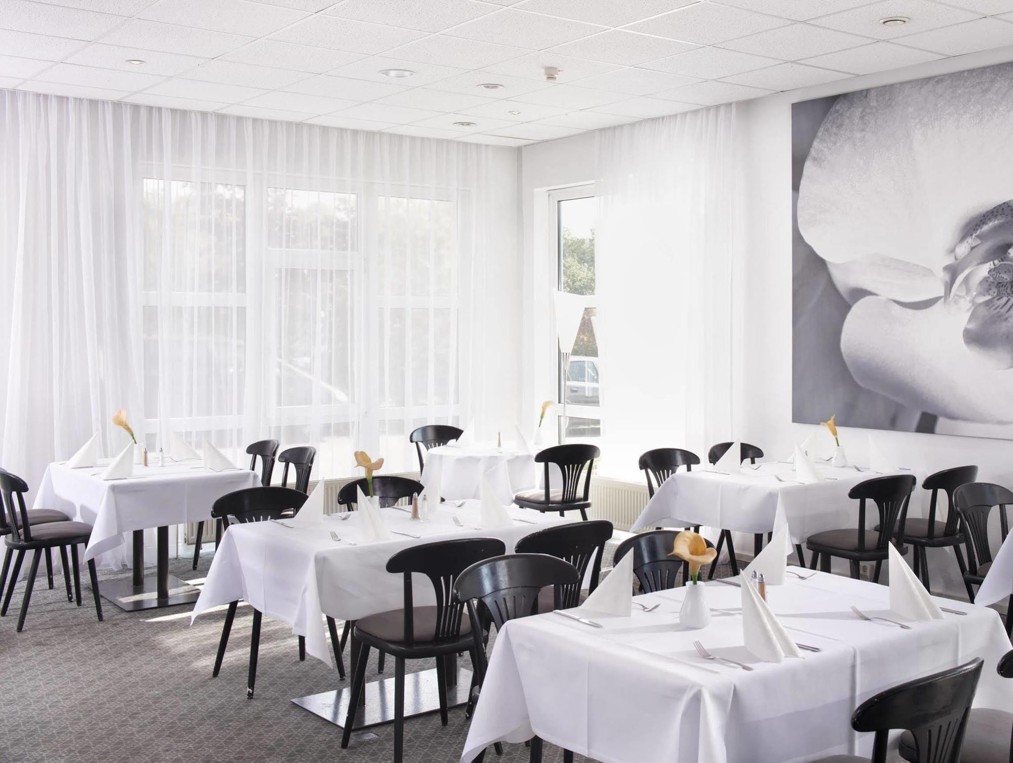 Hotel Good Morning + Bad Oldesloe Exterior foto